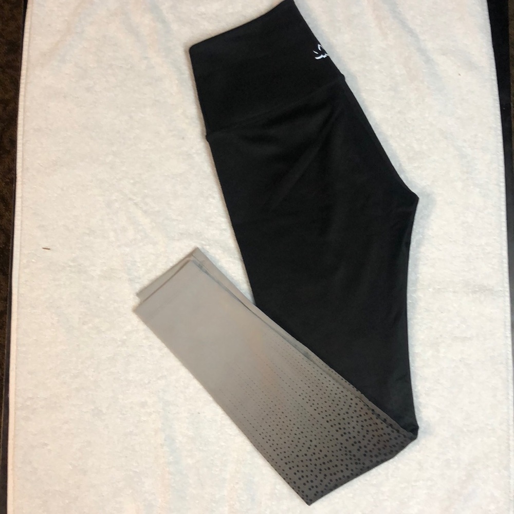 Beyond yoga hombre legging. Sz M. 27” inseam